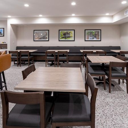 Grandstay Hotel & Suites Johnston-Des Moines, Ia Esterno foto